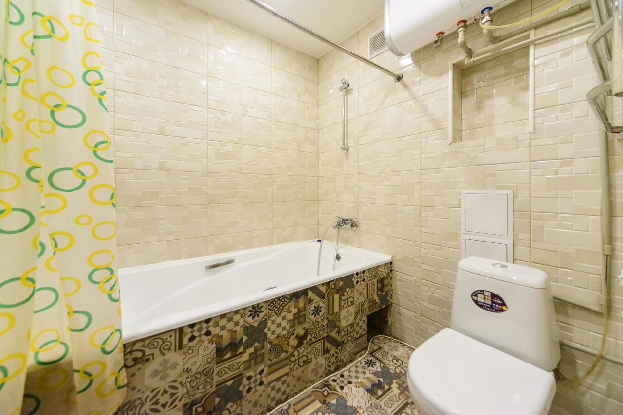 Apartment On Hryhoriia Chuprynky Kijev Kültér fotó