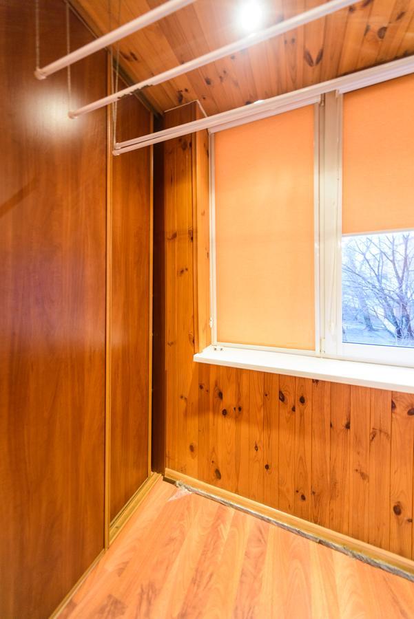 Apartment On Hryhoriia Chuprynky Kijev Kültér fotó